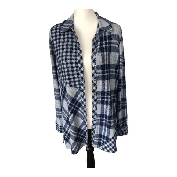 Soft Surroundings Plaid Oversized Long Line Super Soft Navy Gray Shacket Top Med - Picture 2 of 12
